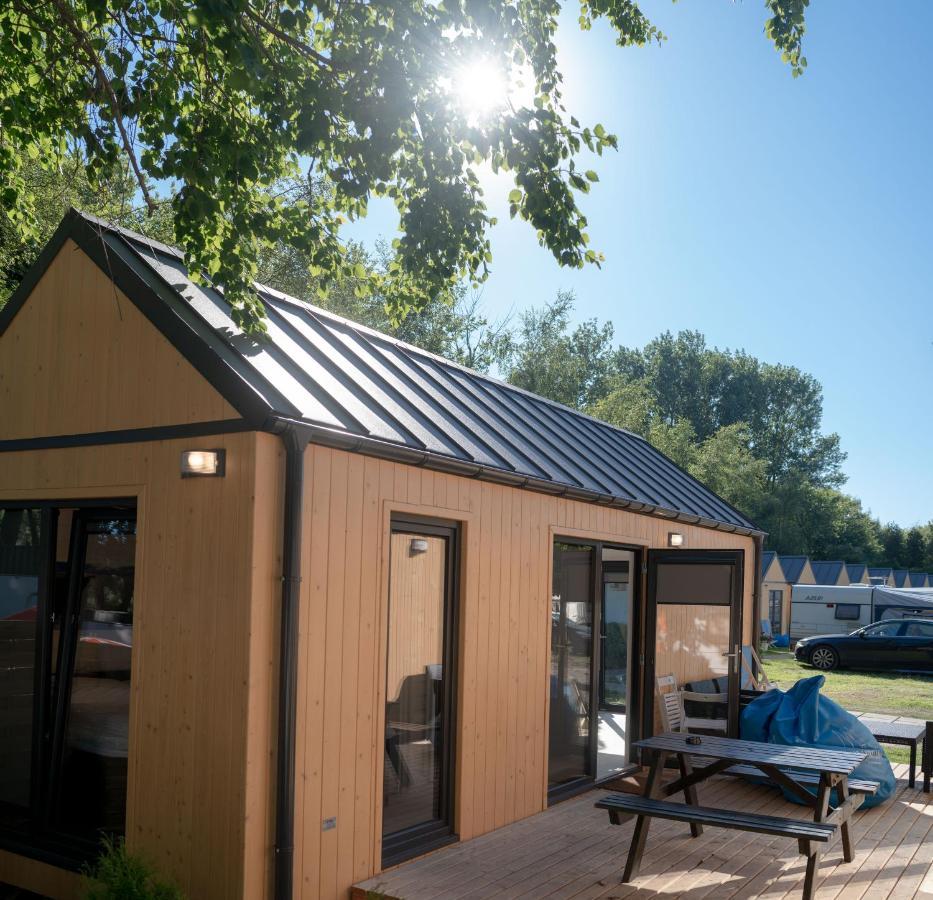 Pod Cyprysami - Surf & Family Resort Jastarnia Ngoại thất bức ảnh